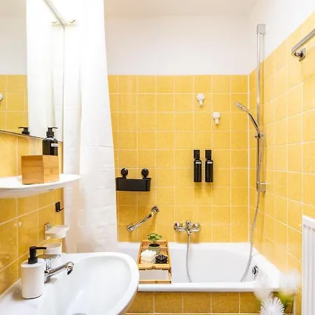 Ahrperle-modernes Apartment-balkon-kurviertel Apartament *