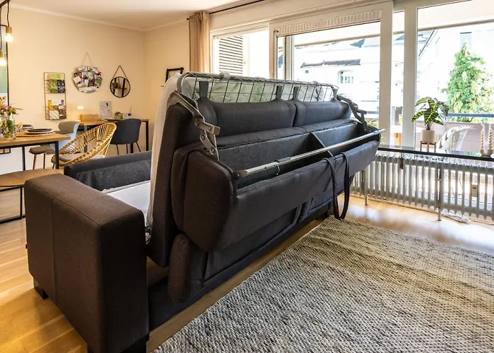 Ahrperle-modernes Apartment-balkon-kurviertel *