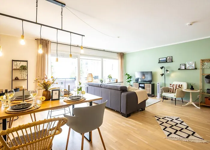 Ahrperle-modernes Apartment-balkon-kurviertel