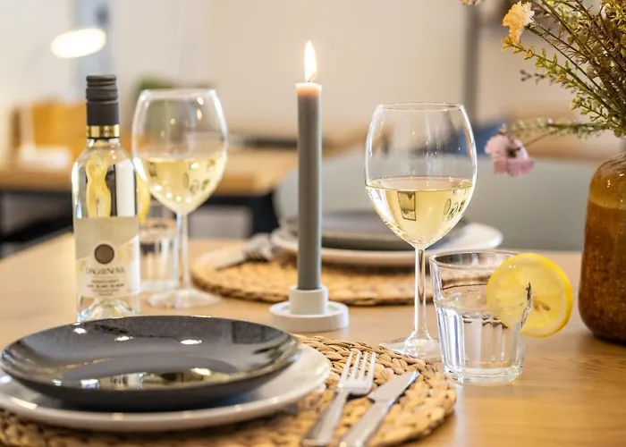 Ahrperle-modernes Apartment-balkon-kurviertel